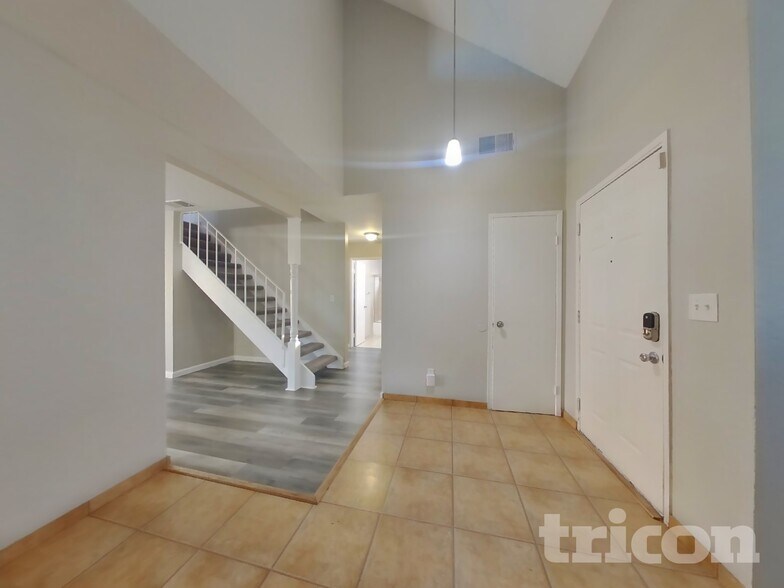 Building Photo - 602 Chyrl Way