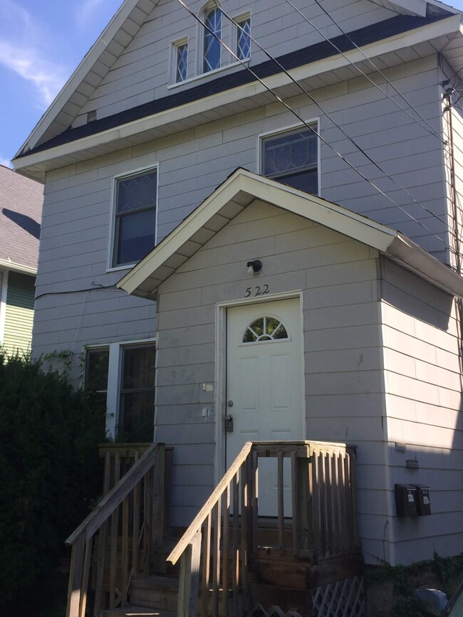 Building Photo - 522 N Walnut St