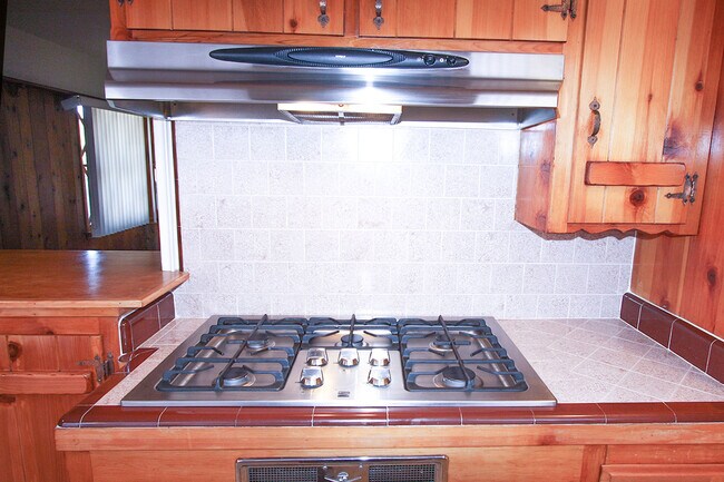 Building Photo - 17832 Lemarsh St