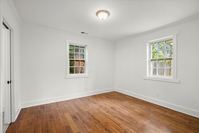 Building Photo - 481 Griffin St NW