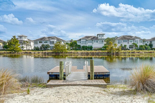 Building Photo - 6983 Saona CT