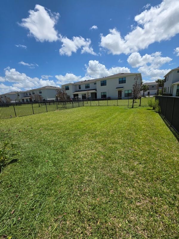 Building Photo - 14162 SW Thorens Dr