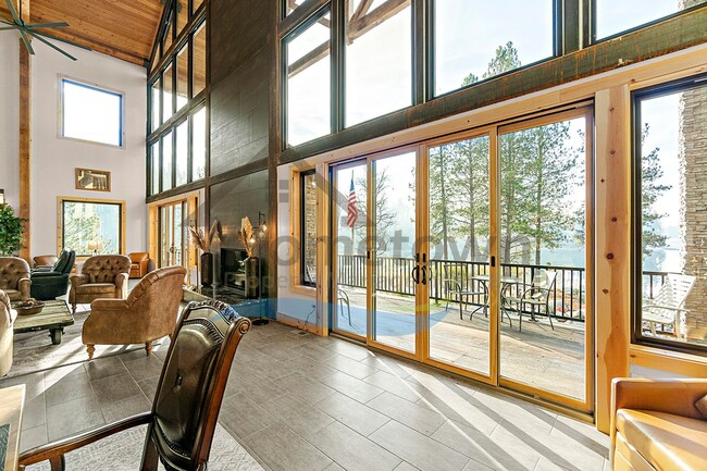 Building Photo - Stunning Luxury Hayden Lake Lodge with 5 B...