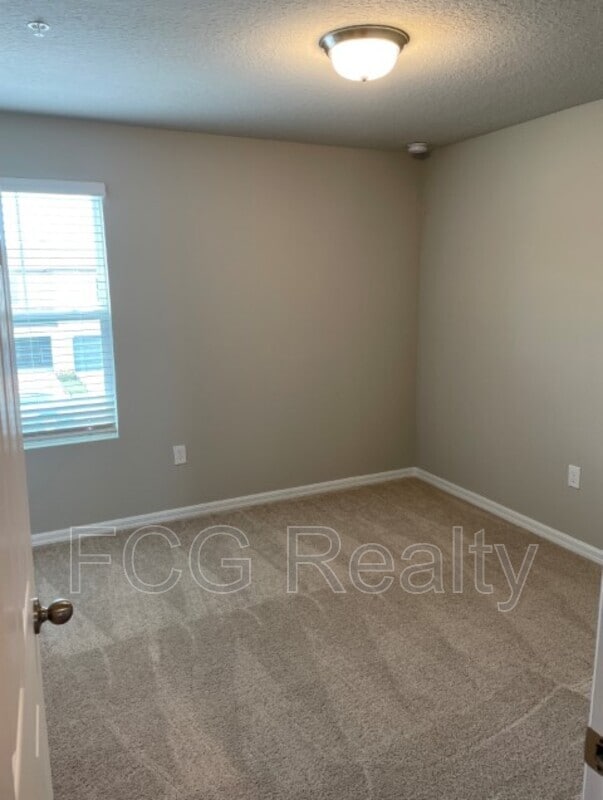 Building Photo - 1021 Desert Candle Dr