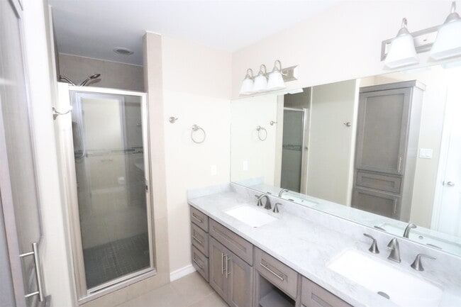 Building Photo - 7964 Elka Lp