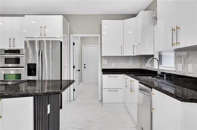 Building Photo - 475 Trammell Dr