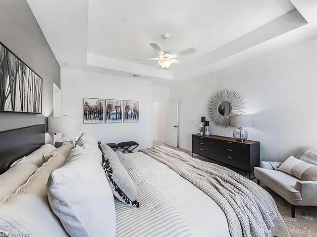 Building Photo - 6200 King's Path