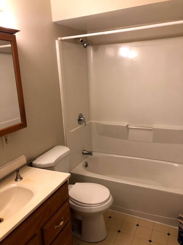 13589 Whitney Rd 13589 Whitney Rd Strongsville OH 44136 Apartment