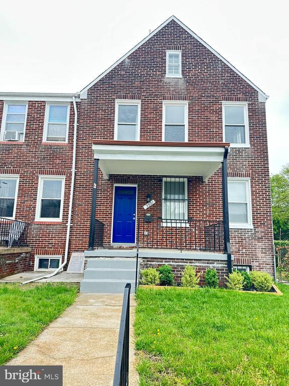 Primary Photo - 3501 Erdman Ave