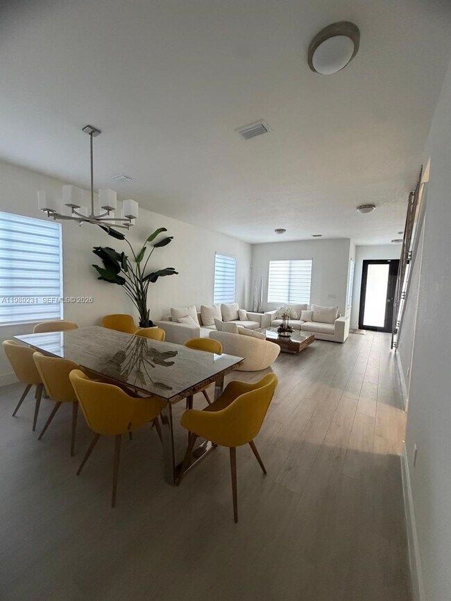 Building Photo - 14651 SW 21st St