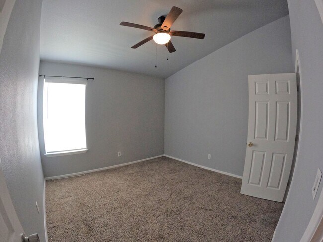 Building Photo - 3867 Thurston Ct