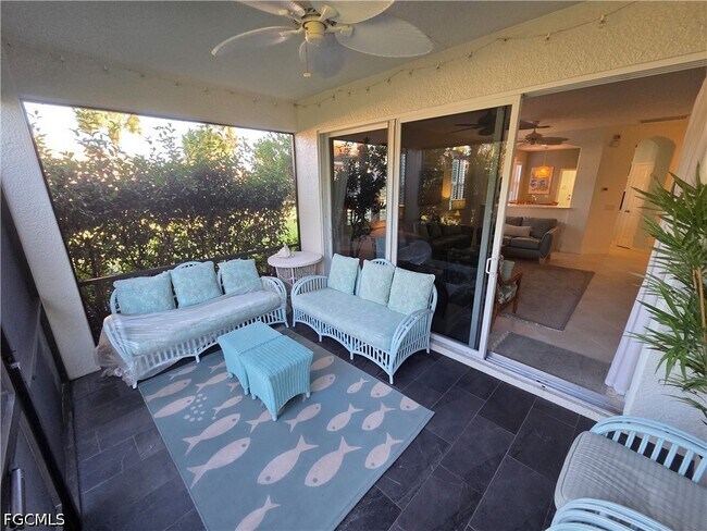 Building Photo - 10640 Camarelle Cir