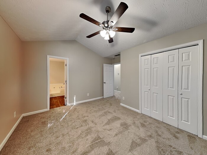 Building Photo - 2406 Mills Bend