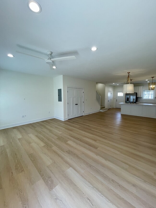 Building Photo - 556 Leesville Rd