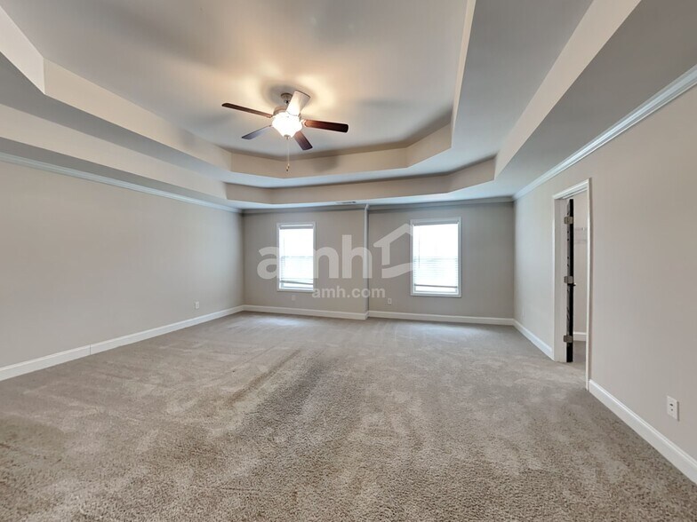 Building Photo - 1811 Rnch Vw Dr