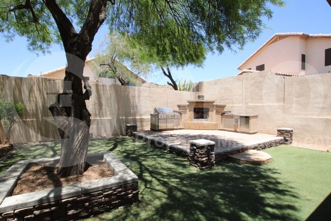 Building Photo - 3858 E Cathedral Rock Dr