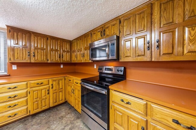 Building Photo - 8501 Fathom Cir