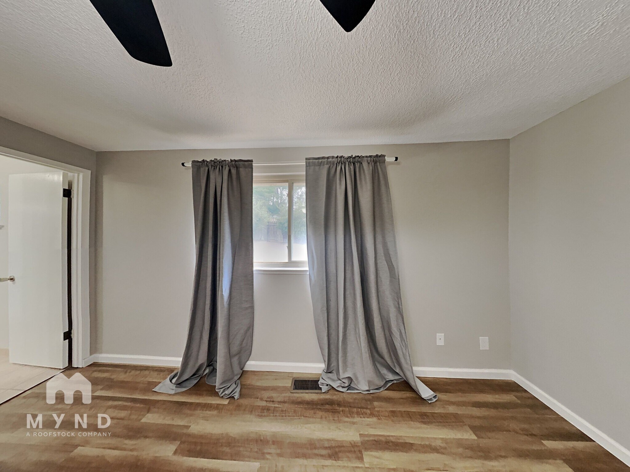 Building Photo - 13095 Kernite St