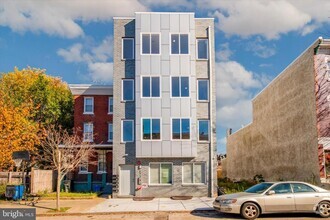 Building Photo - 673 N Preston St