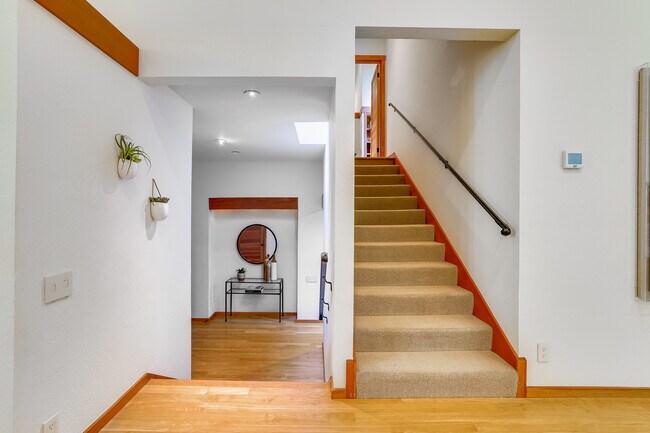 Building Photo - 1 Rimrock Rd