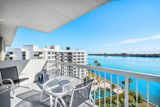 Building Photo - 2600 N Flagler Dr
