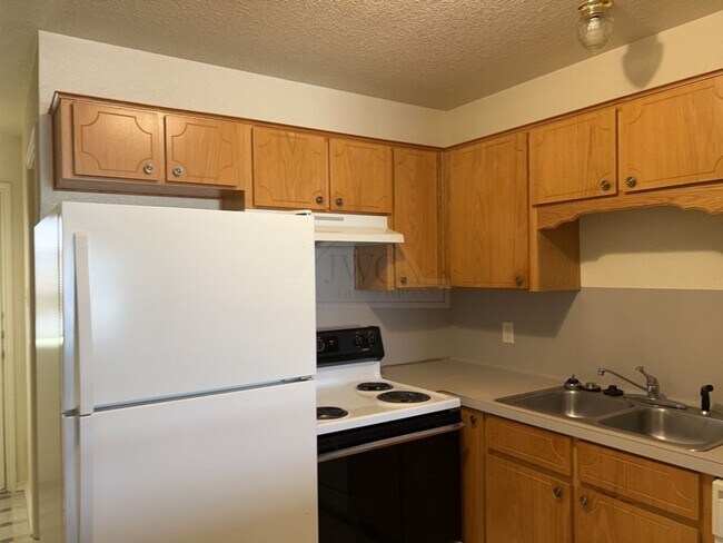 Building Photo - 4506 Mattie Dr