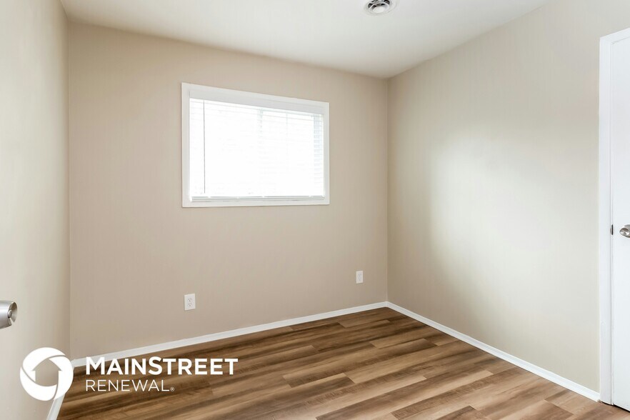 Building Photo - 5922 Heatherwood Ln