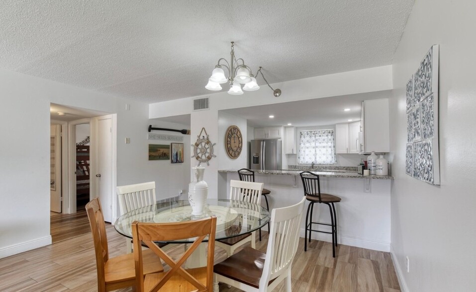 Building Photo - 2100 Ocean Shore Blvd