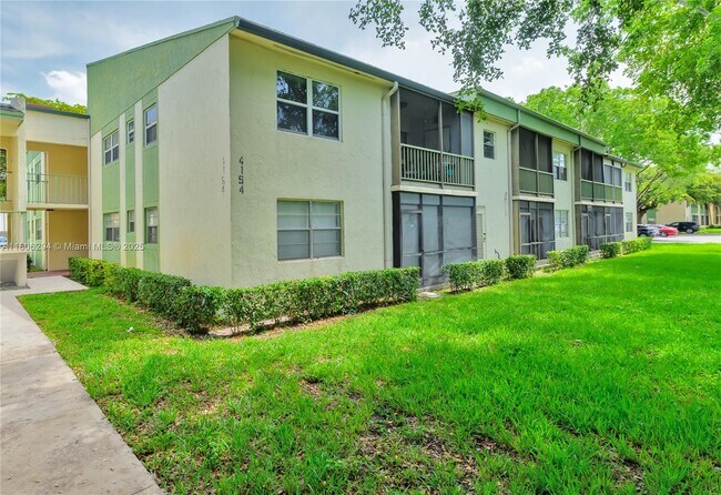 Building Photo - 4154 NW 90th Ave