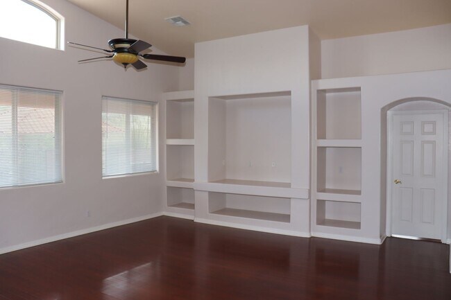 Building Photo - Beautiful West Side Home in Gated Community