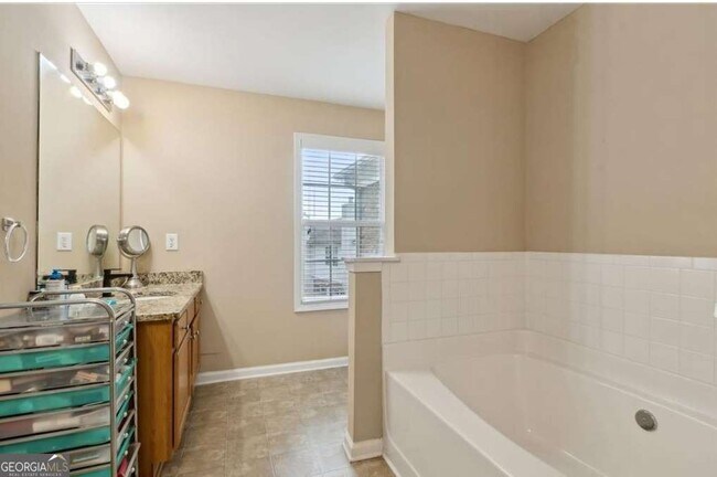 Building Photo - 1601 Signal Flag Way