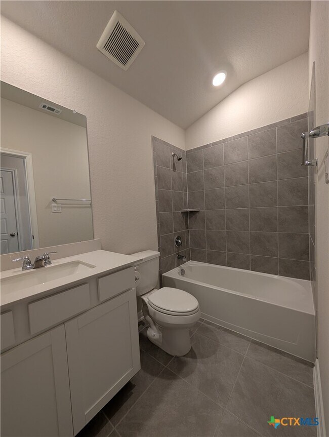 Building Photo - 3069 Charyn Wy