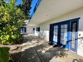 Building Photo - COMING SOON!!! Charming 1 Bed / 1 Bath apartment in PALM SPRINGS!