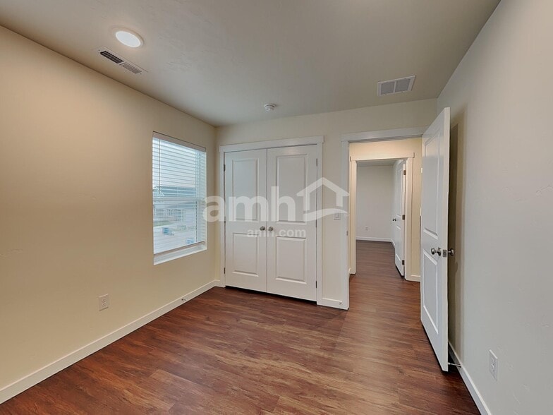 Building Photo - 9534 W Bowie Ct