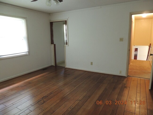 Building Photo - 102 Epworth Dr