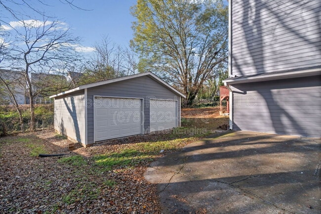 Building Photo - 118 Fitchburg Dr