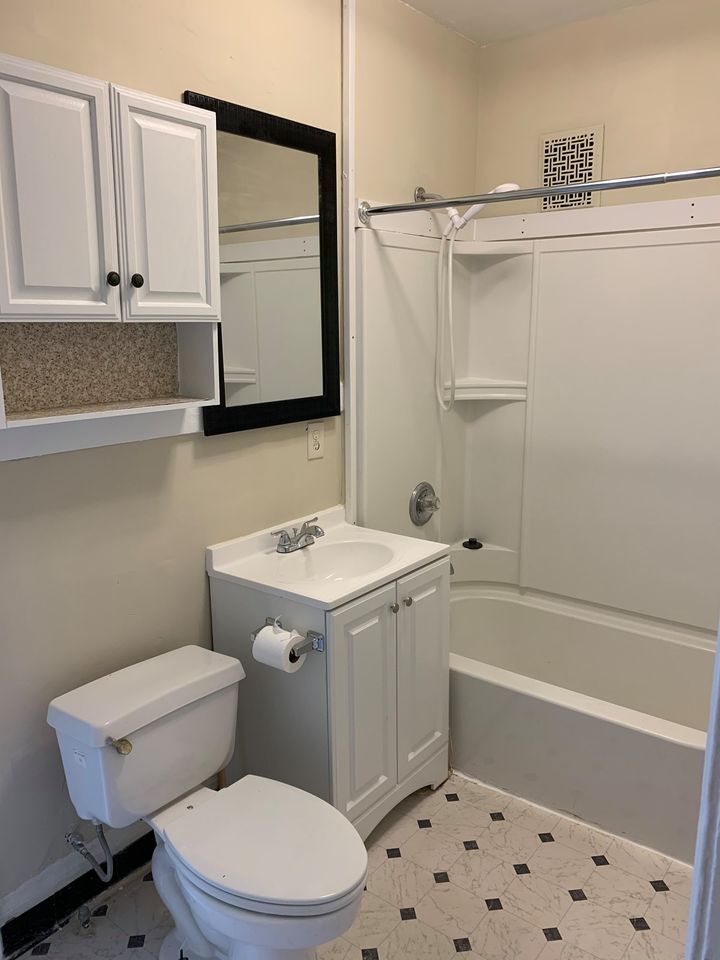 Building Photo - 308 Whittier Ave