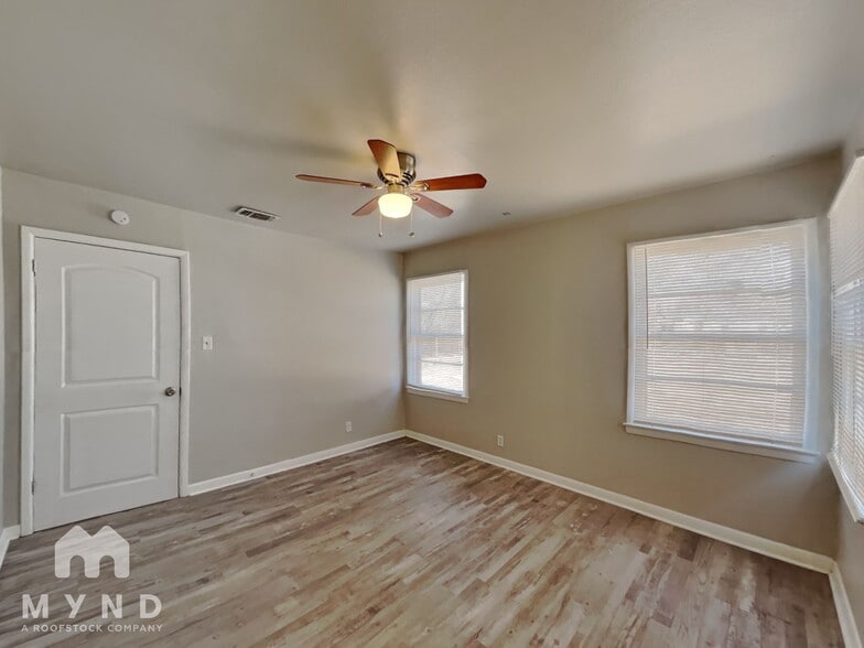 Building Photo - 3814 31st St