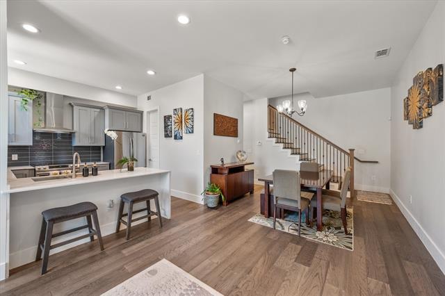 Building Photo - 9467 Timberleaf Dr