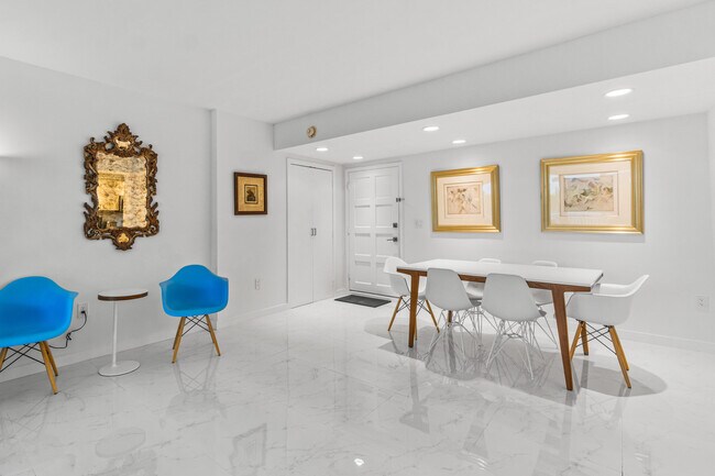 Building Photo - 2780 S Ocean Blvd