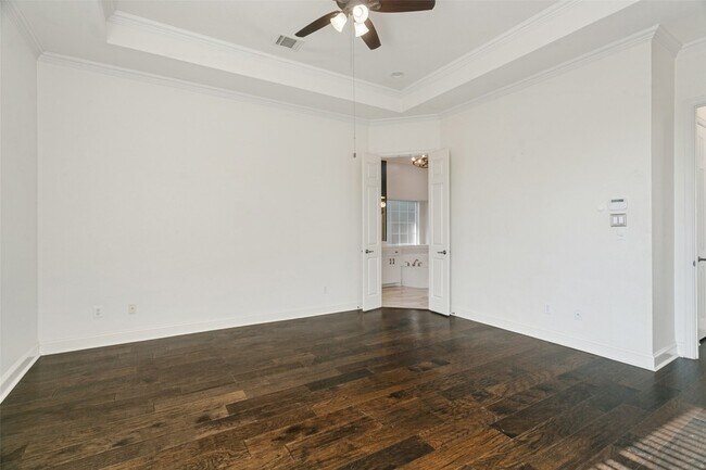 Building Photo - 9028 Bottlebrush Ln