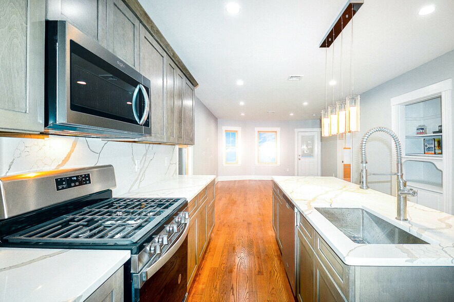 Building Photo - 25 Firth Rd