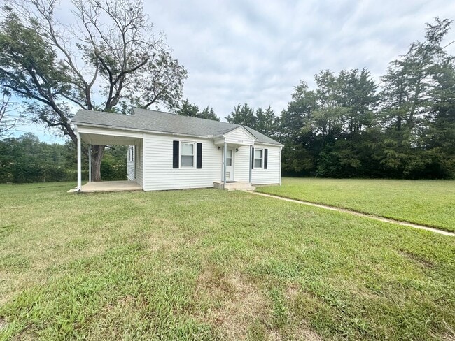 Building Photo - 3464 Plank Rd