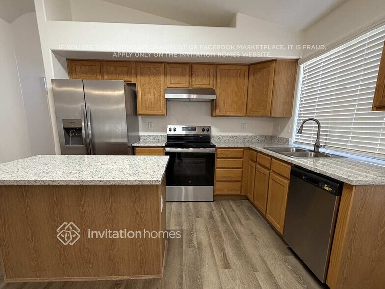 Building Photo - 1785 E Tyson St