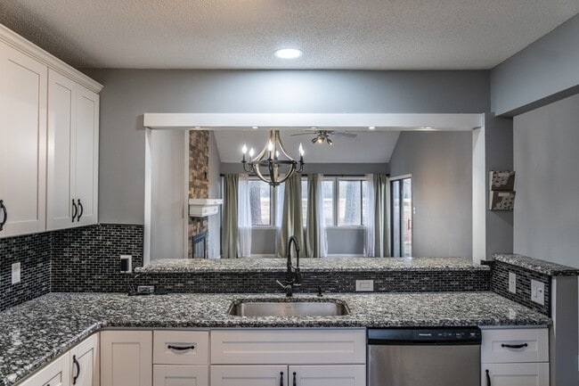 Building Photo - 109 Mallard Cove