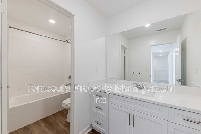 Building Photo - 31512 Lolite Dr