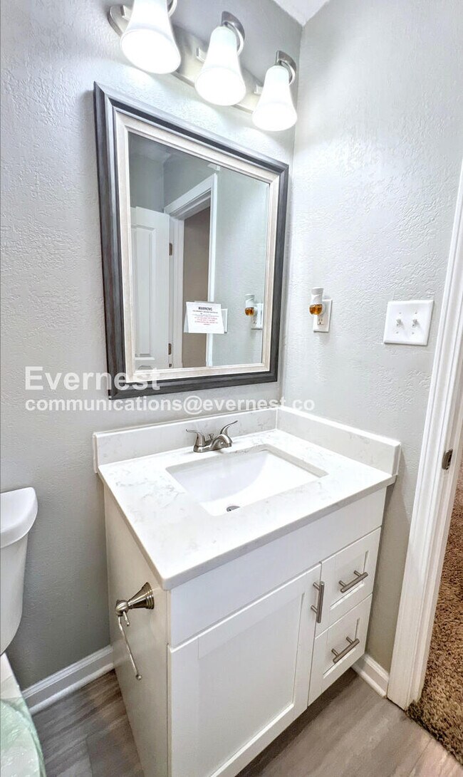 Building Photo - 13020 Corrington Ave