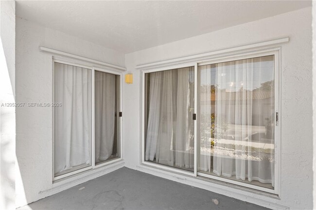 Building Photo - 2640 S University Dr