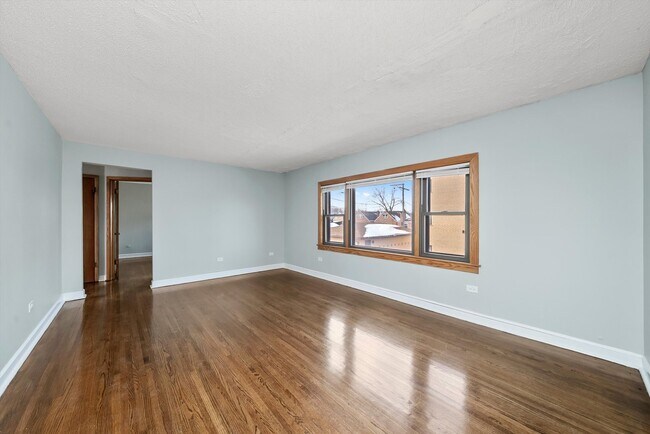 Building Photo - 5701 W 55th St