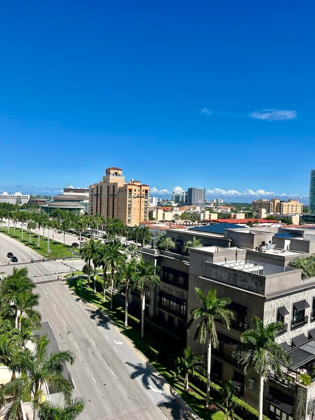 Building Photo - 550 Okeechobee Blvd